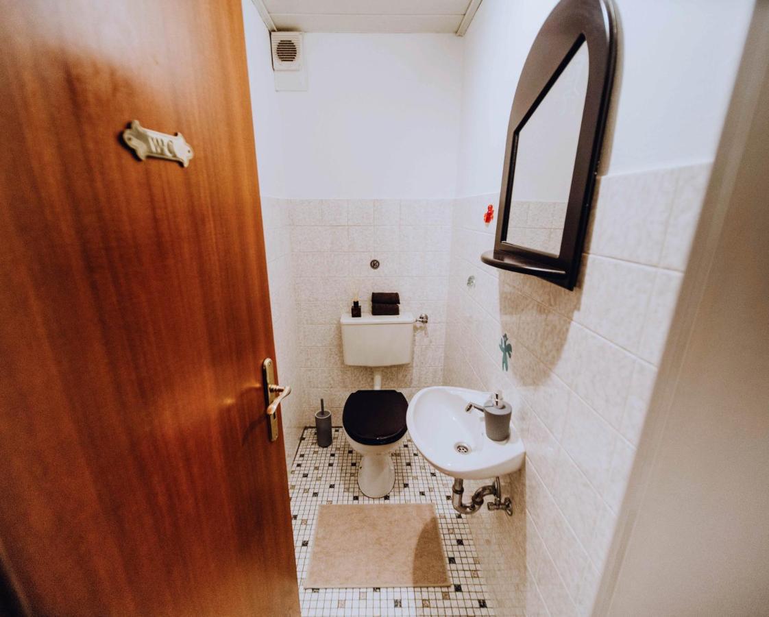 Grosse 3 Zimmer Ferienwohnung Koblenz Wallersheim Mit Pkw Stellplatz المظهر الخارجي الصورة